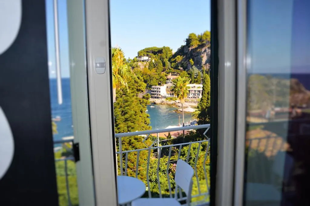 Bed & Breakfast B&B A Due Passi Dal Mare Italy