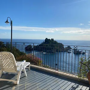 Couette-café Isola Bella, Taormine