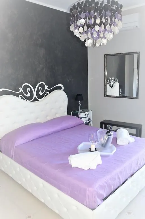 B&B A Due Passi Dal Mare contacts